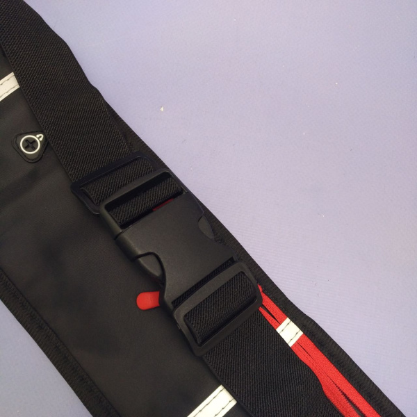 Сумка поясная Sport, 4 кармашка, ремень-защелка / Кросс-боди, бананка через плечо для спорта